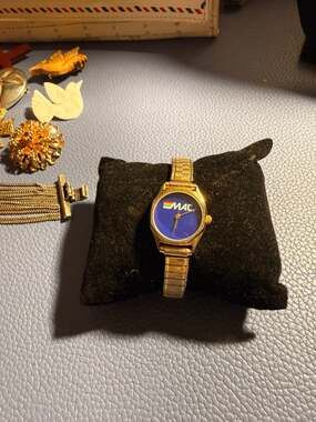 Vintage MAC Money Access Card ATM Promo Watch Gold Tone Japan Movt